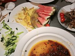 -新天明砂锅鱼头煲