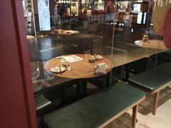 大堂-青年公社烤鸭(宝杨宝龙广场店)