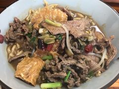 牛肉面-里兆打面馆