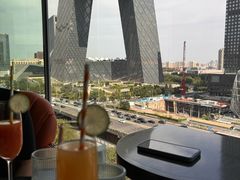 -福楼毕斯罗F Bistronome(国贸商城约会地标景观店)