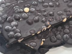 -VENCHI 闻绮(上海佛罗伦萨小镇店)