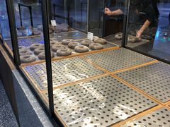 面包甜点陈列柜-LELECHA乐乐茶(上海五角场万达广场店)