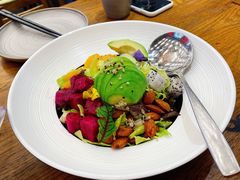 牛油果蔬沙拉-必点海鲜·鲅鱼水饺(鞍山西道店)