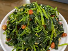 果仁菠菜-京天红酒家(虎坊路店)