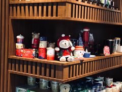 零售区-星巴克(杭州湖滨银泰E区店)