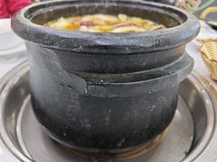 -南渝食府.墨脱石锅松茸鸡
