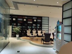 -喜鹊愉家酒店(郑州曼哈顿博览中心地铁站店)