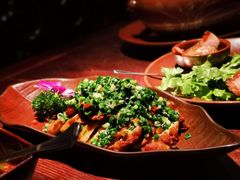 大理风味葱椒鸡-花马天堂云南餐厅 Lost Heaven(高邮路店)