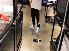 -MCM(比斯特上海购物村店)