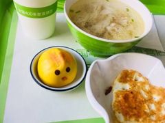 奶黄包-老乡鸡(合肥高铁南站店)