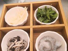 -元唐家宴•经典东北菜(梅市口路店)