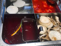 -海底捞火锅鲜切牛肉主题店(长寿路店)
