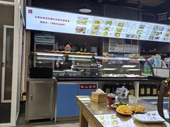 -陇上全荟兰州传统牛肉面(延吉路店)
