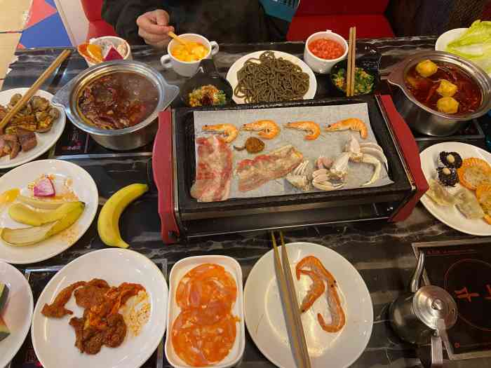 千上锅物烤肉·自助火锅(万州万达店)