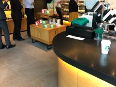 -星巴克(汇亚大厦店)