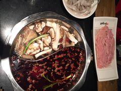 鸳鸯锅-纸盐河码头火锅(十八梯店)