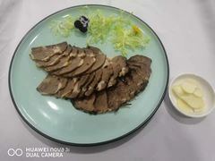 -贝勒爷·酥不腻烤鸭