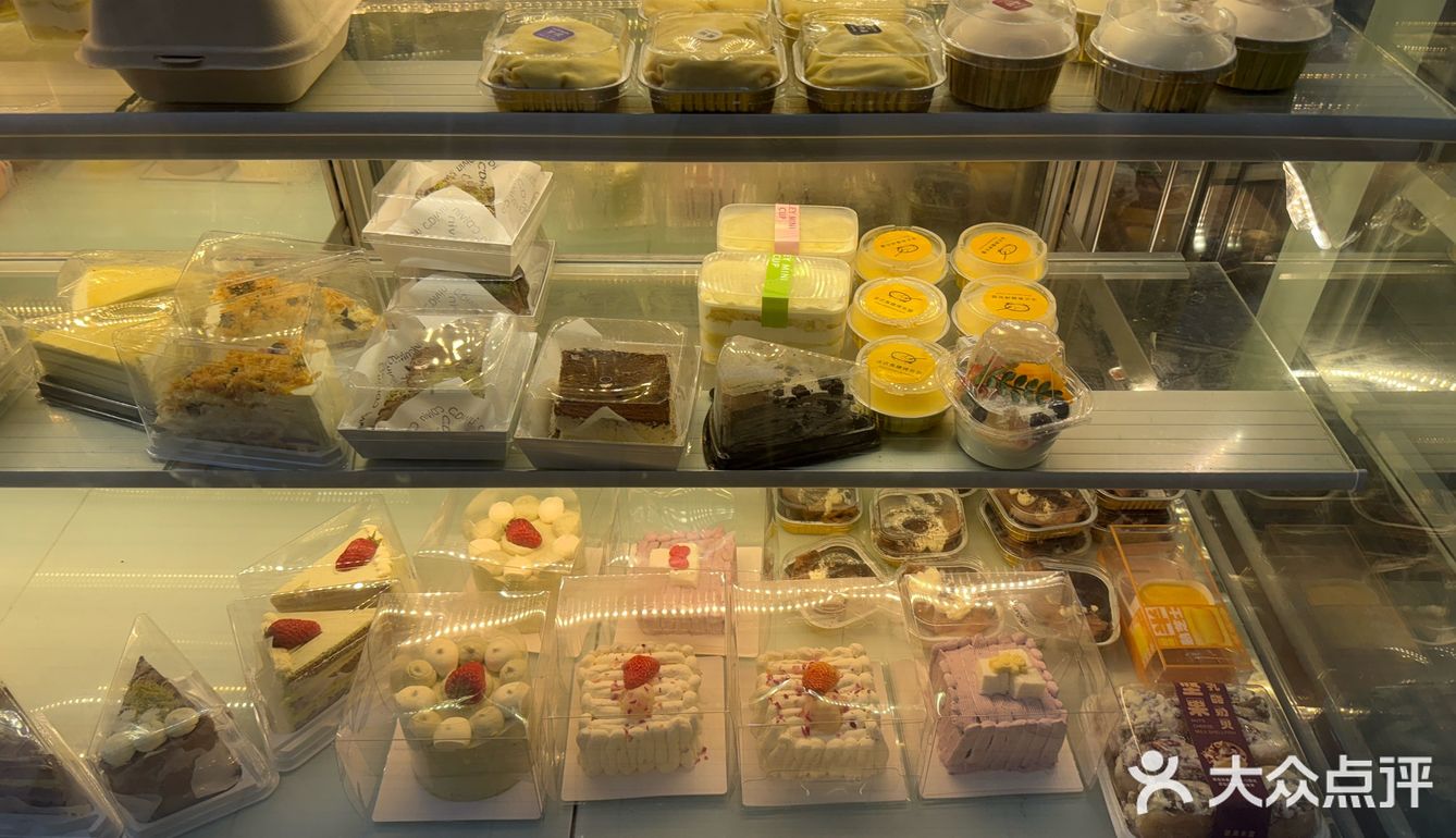 今日探店：甜点小天地