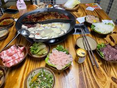 -乖嬢嬢重庆老火锅(南联店)
