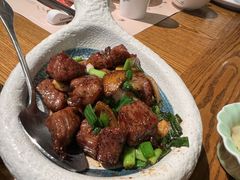 蒜香牛肉粒-彩蝶谷美食廊·粤式经典南番顺·铁板烧烤泰风味(广州长隆酒店)