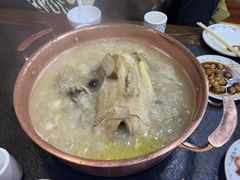 -朴小妹人参鸡汤火锅(长白山万达店)