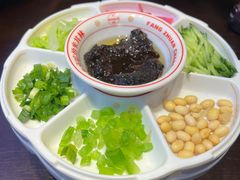 老北京炸酱面-方砖厂69号炸酱面·烤鸭(前门鲜鱼口店)