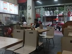 -三身人金新肠粉(丹霞店)