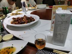 -小红鲸·海鲜餐厅(轸大路店)