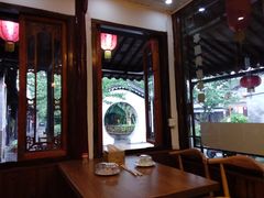 靠窗位-烟雨人家(塔湾街店)