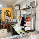 跟着衢州吃喝攻略来打卡之水晶糕女孩