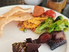 -圣丰索菲特·2 On 988 Café 自助餐厅