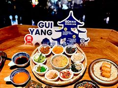 -包整·丝娃娃(一览甲秀楼风景店)