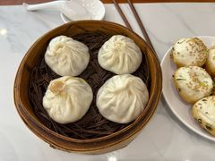 -老西白点心店