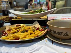 -肥肥虾庄·金牌油焖大虾(汉口城市广场店)