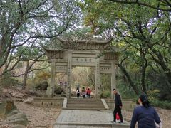 -灵岩山风景区