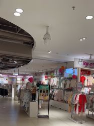 -孩子王(静安大融城店)