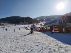 -中旅松花湖滑雪场