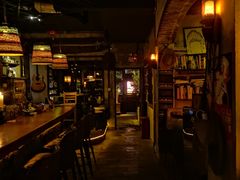 -城墙外BAR