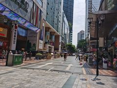 -八一路好吃街(雨田商务大厦店)