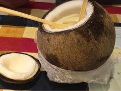 -志龙皇冠吃货椰子铺