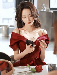 -莫小姐婚纱