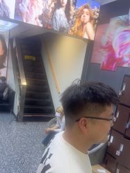 点击看大图 -藤野造型专业烫染接发