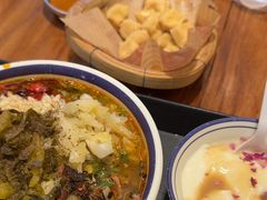 -云阿蛮云南生烫牛肉米线(奉贤路店)