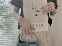 -洪小鹏生活美学馆(领SHOW天地店)