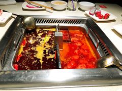 -海底捞火锅鲜切牛肉主题店(长寿路店)