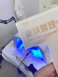 -凡碧诗毛孔收细