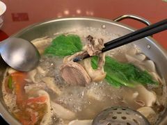 -老石黑山羊毛驴肉火锅(金凯广场店)