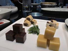 老北京点心四拼-味+新京宴·烤鸭·北京菜(创意谷店)