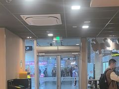 -麦当劳(轻轨曹杨路店)