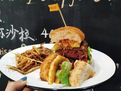 -HELLO 27 意面·沙拉·帕尼尼